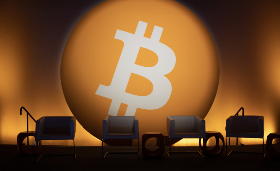 Bitcoin's Price Drop to $40,000; Arweave & Borroe Finance Attract Investor Interest